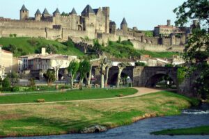 La maravillosa ciudad medieval de Carcassonne en Francia 9