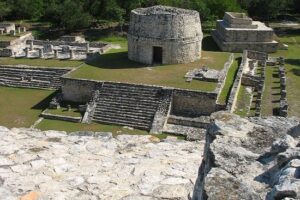 Mayapán, ruinas mayas entre la selva 10