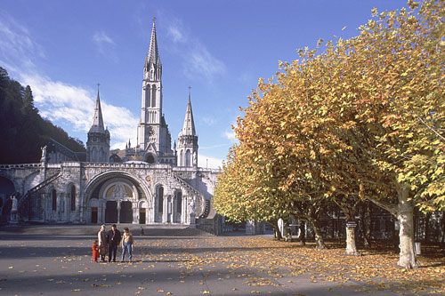 Una visita al milagro de Lourdes 1