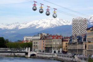 Grenoble, la corte del delfín francés 7