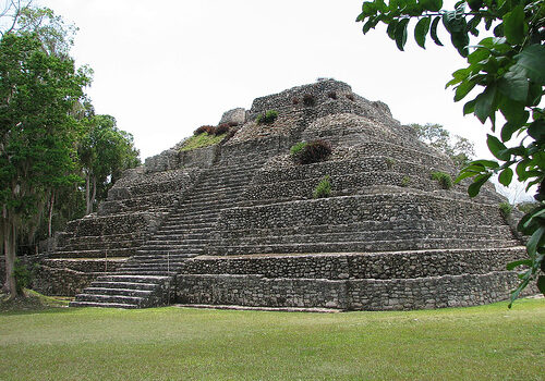Las ruinas mayas de Chacchoben en México 13