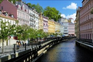 Karlovy Vary, encantadora excursión desde Praga 3