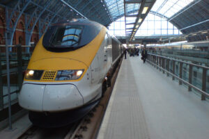 Cómo viajar de Londres a París 8