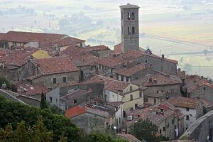 Cortona, bajo el sol de la Toscana 13
