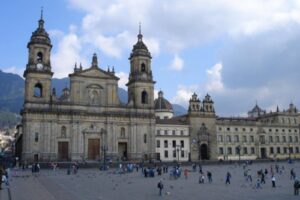 Visita la Catedral Primada de Colombia en Bogotá 7