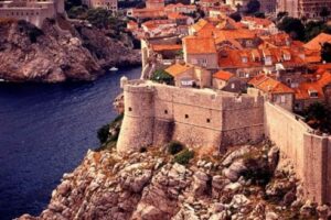 Recorre las murallas de Dubrovnik 13