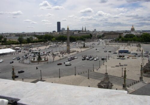 La Plaza de la Concordia en París 13