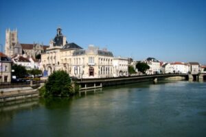 Meaux, excursión medieval desde París 13
