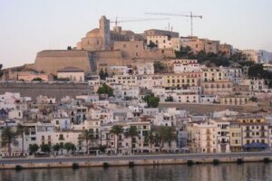 Visita la Catedral de Ibiza 19