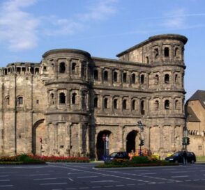 La Porta Nigra, puerta romana en Treveris 6