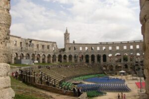Pula, ciudad romana en Croacia 3