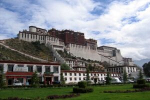 El Palacio de Potala en Lhasa, el Tibet chino 13