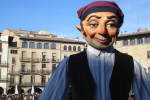 Vic, en el centro de la provincia de Barcelona 13