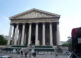 El templo disonante de la Madeleine en París 10