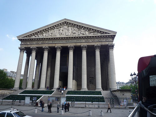 El templo disonante de la Madeleine en París 2