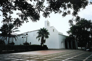 Sant Carles de Peralta, municipio de almendros en Ibiza 5