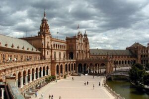 Las plazas más singulares de Sevilla 9