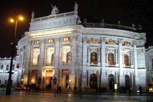 El Burgtheater, el corazón cultural de Viena 10