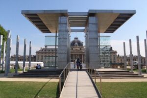 El Muro de la Paz en París 6
