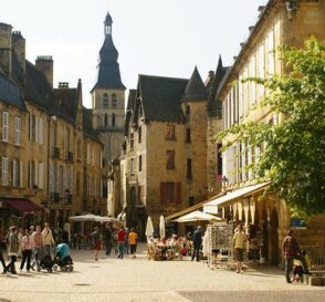 Sarlat, pueblo medieval en Francia 4